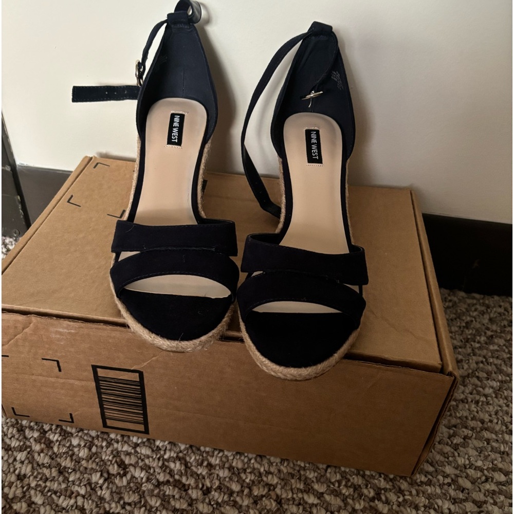 Nine West Dark Navy Espadrilles, size 8.5